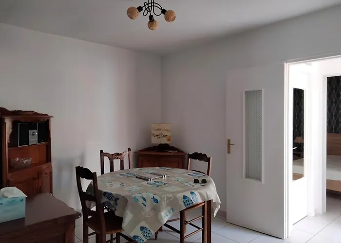 בית נופש Maison Renovee T3 Au Calme, Proche Plage, Marche Et Commodites, Avec Cour Et Wifi Inclus - Fr-1-331-222 *